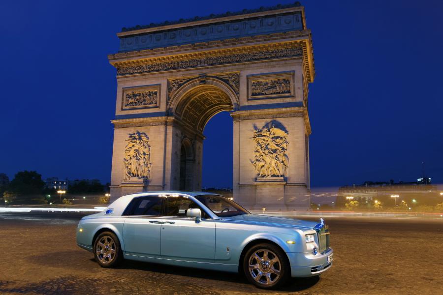  Rolls-Royce Phantom 102EX Concept 2011 года  (фото 12 из 23)